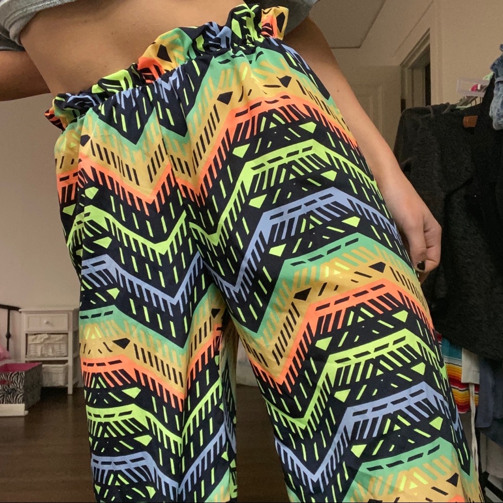 THE FUNKIEST PAIR OF FLARE PANTS!!